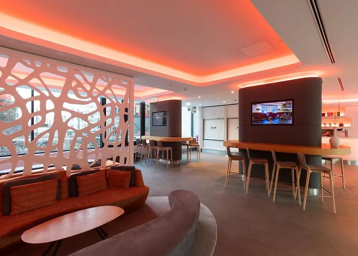 里斯本艾瓦卢森酒店 4*