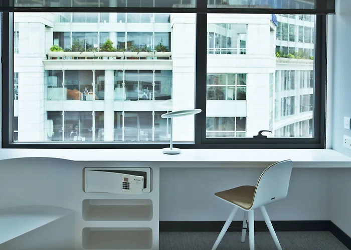 里斯本艾瓦卢森酒店 酒店 4*