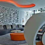Evolution Hotel